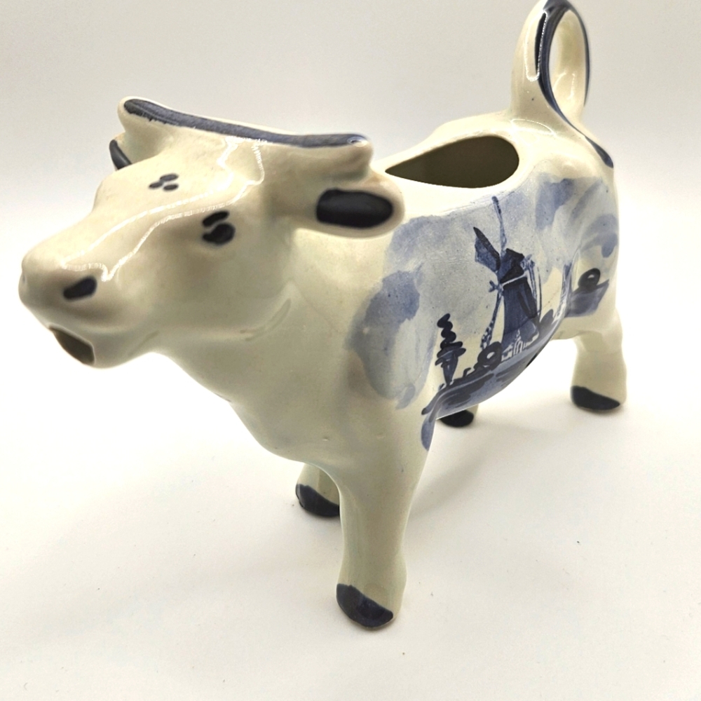 Delft Cow Creamer